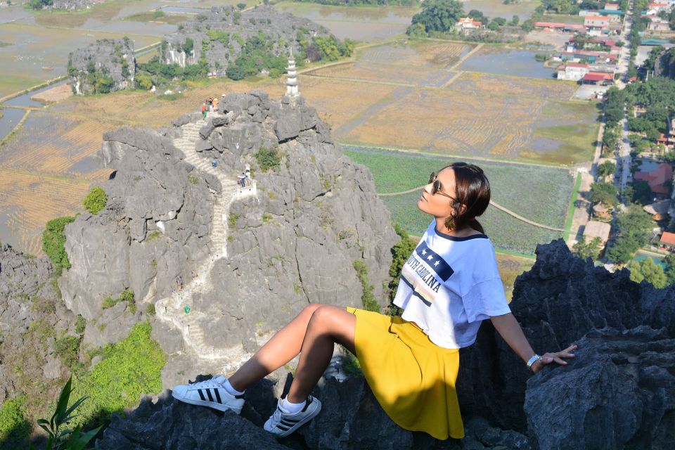 Hoa Lu-Mua Cave-Tam Coc-Bich Dong-Thung Nham National Park - Cycling rice fields and villages: the best kind of local pace