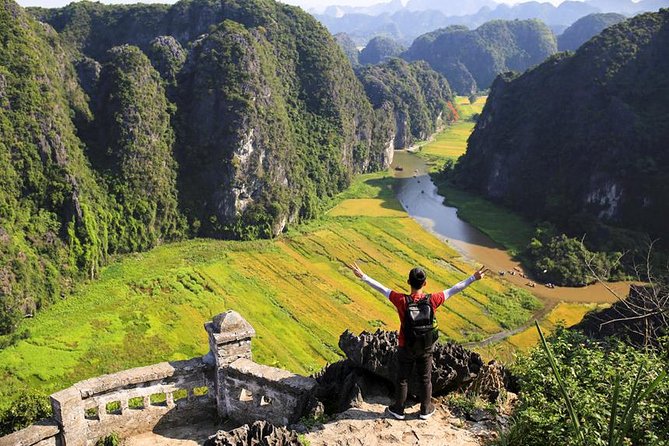 Hoa Lu Tam Coc Full Day Tour: Small Group Tour & Buffet Lunch - Hoa Lu Ancient Capital: Dinh Bo Linh and What to Expect on the Temple Walk
