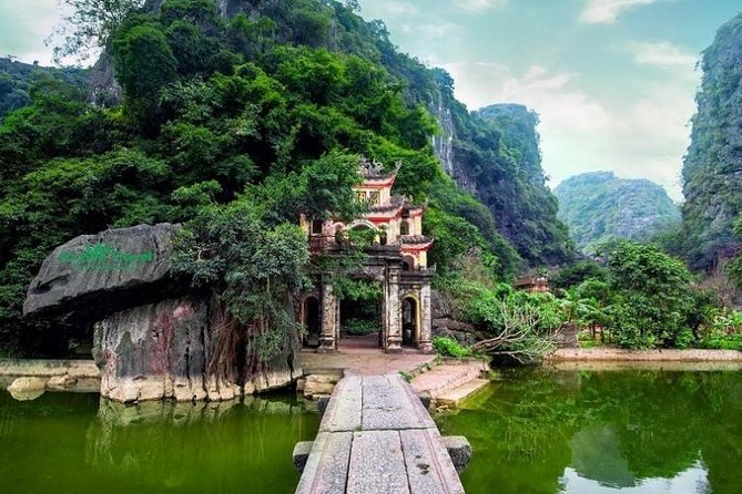 Hoa Lu -Tam Coc - Mua Cave Full Day Trip with Limousine Bus - Tam Coc–Bich Dong: Halong Bay on Land, with Biking Time