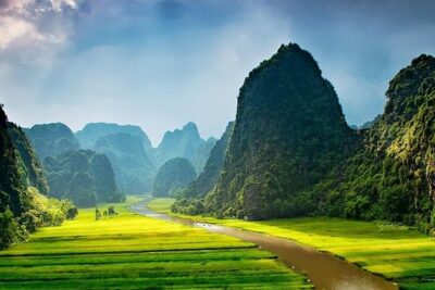 Hoa Lu -Tam Coc - Mua Cave Full Day Trip with Limousine Bus - Riding Out of Hanoi: The Limousine Bus Morning