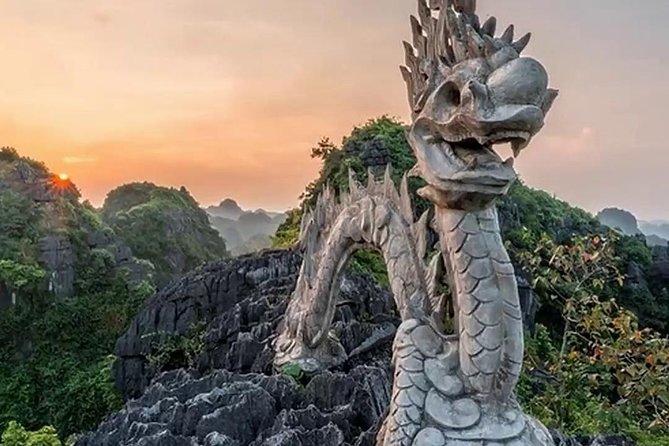 Hoa Lu -Tam Coc - Mua Cave Full Day Trip with Limousine Bus - Lunch and Timing: Staying Comfortable in a 10-Hour Day