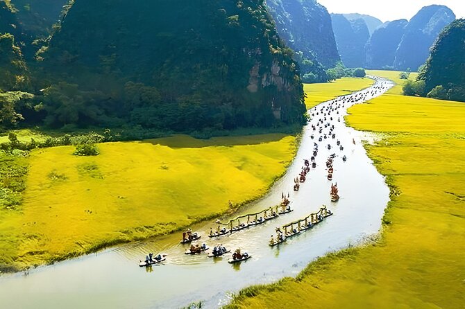 Hoa Lu Tam Coc Mua cave with local village - Cycling the rice fields: the “why this tour is better than a bus ride” moment