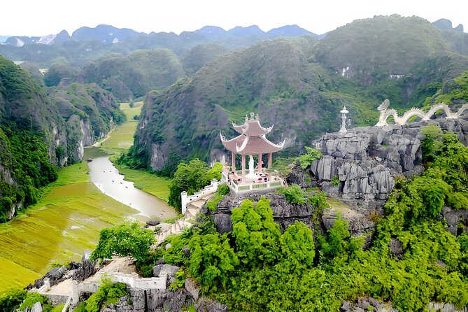 Hoa Lu Tam Coc Mua cave with local village - Tam Coc boat tour on the Ngo Dong River: the calm part of the day