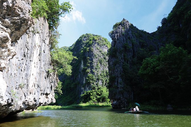 Hoa Lu - Tam Coc - Ninh Binh Day Tour: Biking, Visit Local Family - The family lunch: the most memorable part for a lot of people