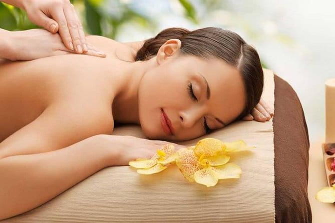 Hoang Spa Thai Massage - Booking timing and what to expect with crowds