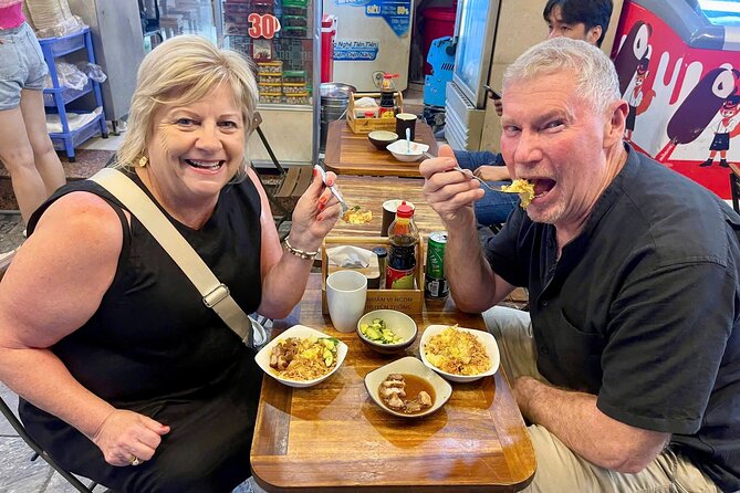 (HOT) Hanoi Guided Street Food and Train Street Tour with Local - A 3h40 Food Walk in Hanoi’s Old Quarter That Actually Feels Like a Plan