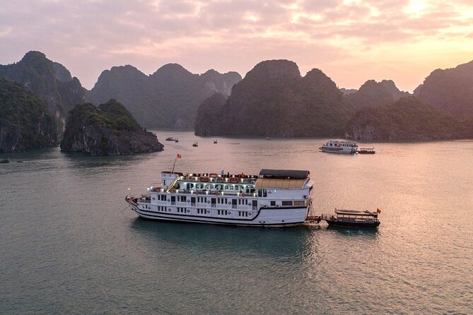 La Regina 2 days tour in Halong Bay & Bai Tu Long Bay - 4 star - Key highlights you should know
