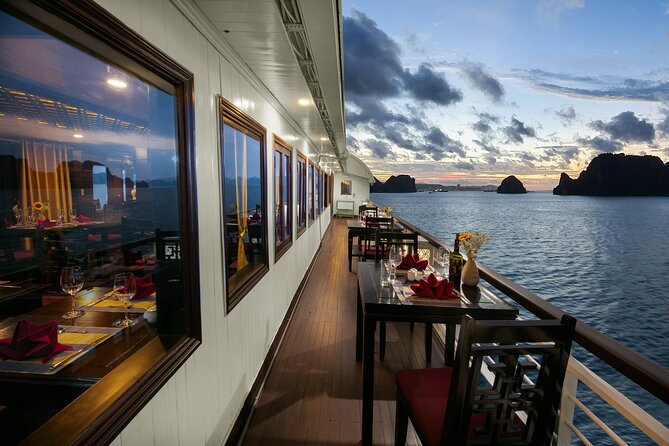 La Regina 2 days tour in Halong Bay & Bai Tu Long Bay - 4 star - Thien Cảnh Sơn Cave: a short hike that makes the trip feel earned