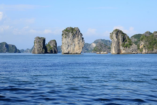 Lan Ha bay Boutique cruise 3D/2N: Kayaking - Swimming & Biking Viet Hai villages - Cooking Class and Meals: More Than Just Feeding You