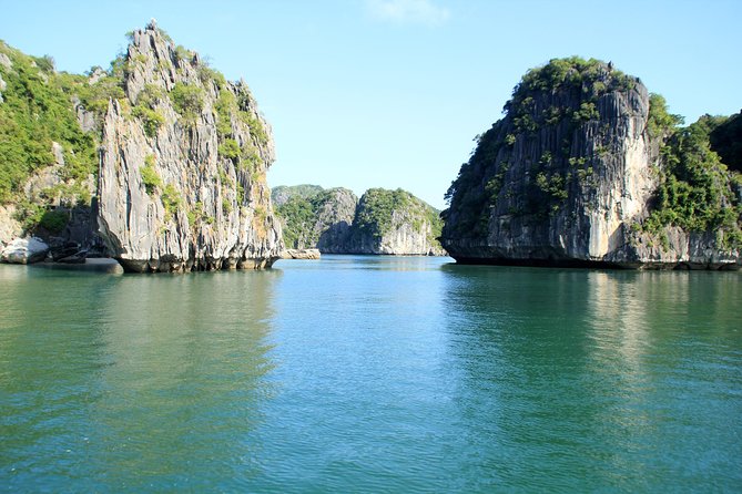 Lan Ha bay Boutique cruise 3D/2N: Kayaking - Swimming & Biking Viet Hai villages - Price and Value: What $340 Covers (and What Can Cost Extra)
