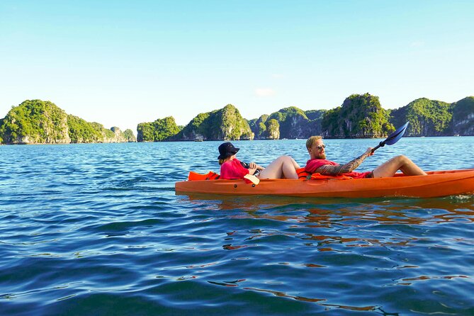 Lan Ha Bay Day Tour From Ha Noi - Daiichi Cruise (VIP1) - Tea, coffee, and a seafood meal: what lunch on board feels like