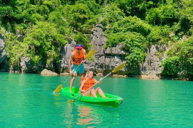 Lan Ha Bay Full Day Boat Tour from Hanoi/ Cat Ba - Cat Ba to the pier: getting to Ben Beo without losing the plot