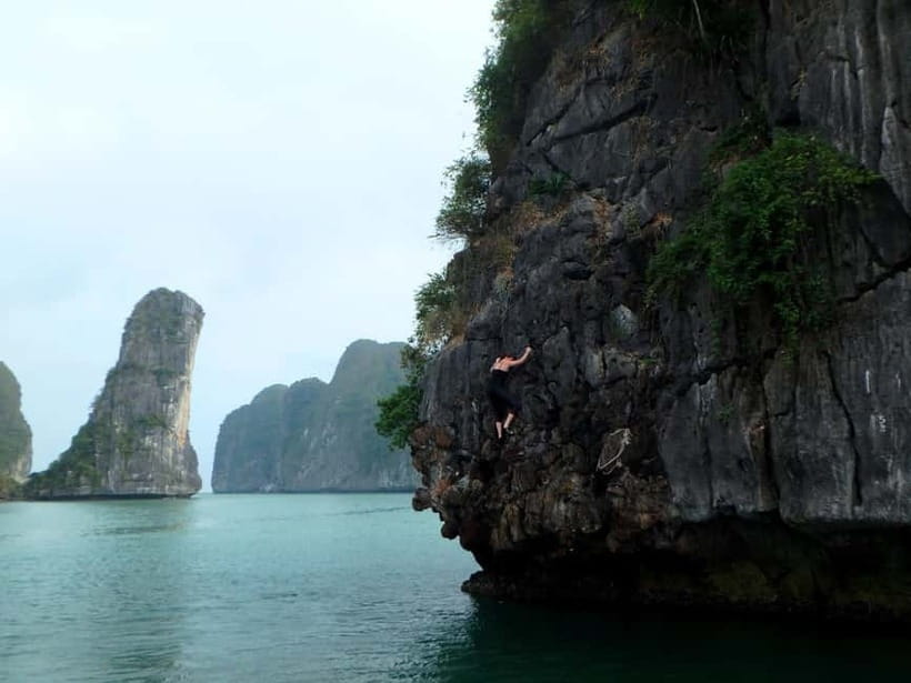 Lan Ha Bay: Full Day Boat Trip Kayak, Snorkel, Beach, Cave - Lunch on Board: More Than a Break