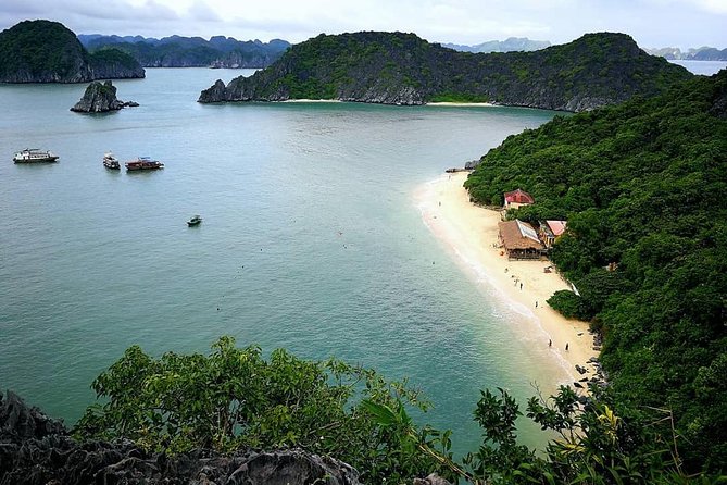 Lan Ha Bay - Ha Long Bay Overnight 5-star Cruise with Kayaking, Swimming,... - Kayaking and Bamboo Boat Time: Choose Your Pace
