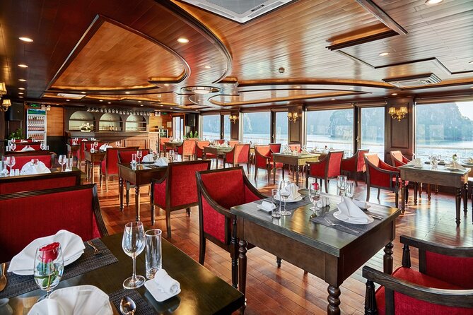 Lan Ha bay luxury cruise 2D/1N: Kayaking, jumping & Swimming at pristine places - Day 2 morning: Tai Chi on the sundeck and breakfast with bay air