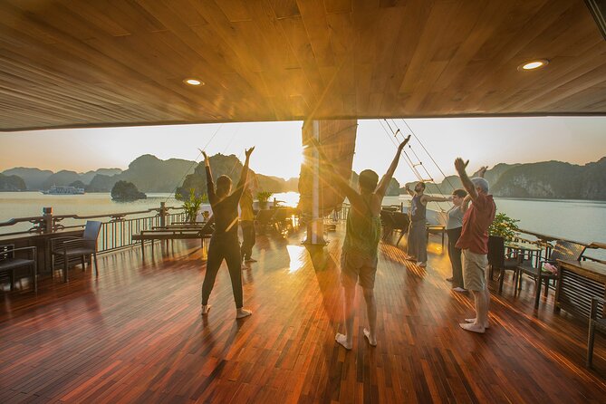 Lan Ha boutique & budget cruise 2D/1N: kayaking, swimming at pristine bay & meal - Your cabin: private bathroom, AC, and hot shower on a budget cruise