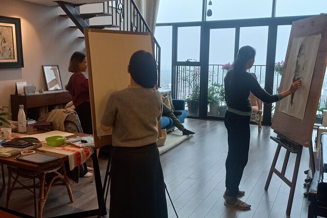 Life Drawing Class - Art Workshop at Art Tutor Hanoi - Small Group Energy: Getting Feedback Instead of Sitting Quietly