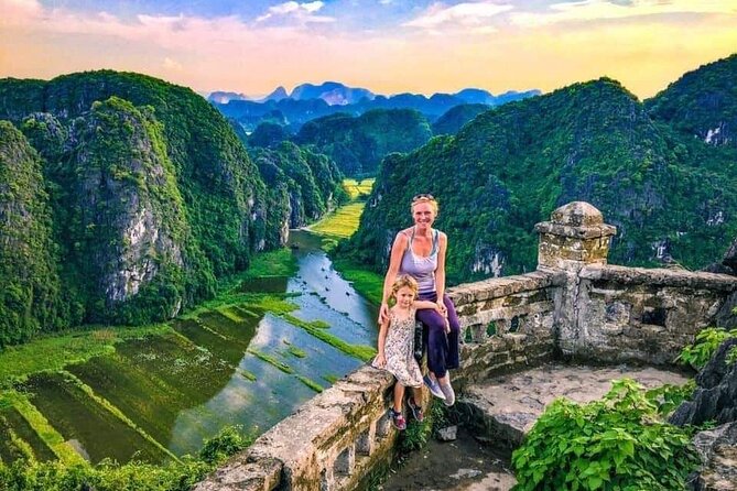 Luxury Bai Dinh Pagoda ,Trang An Boat Trip & Mua Cave 1 Day Trip - Trang An UNESCO Boat Caves and the Skull Island Factor