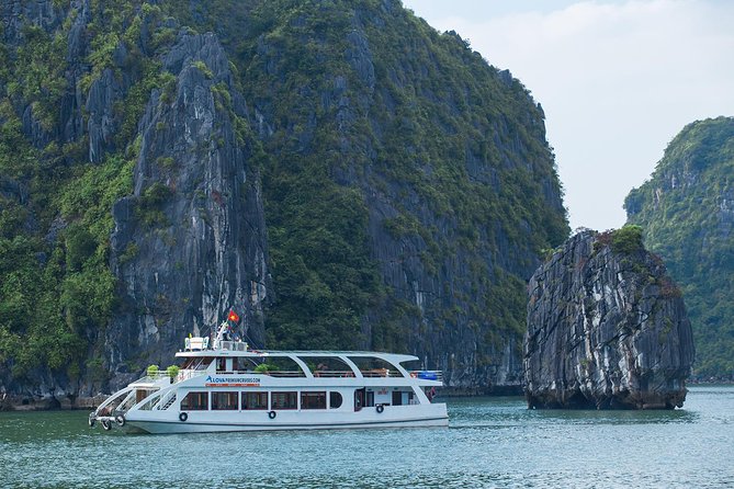 Luxury Halong Bay 1 Day on Cruises From Hanoi with Bus & Lunch - A 12–14 hour Halong Bay escape from Hanoi’s Old Quarter