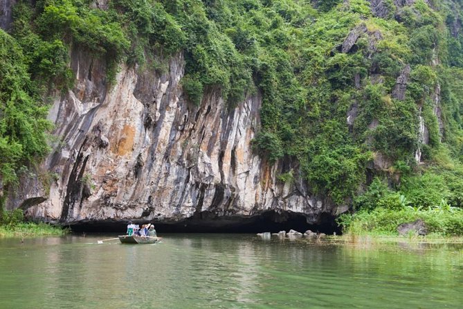 Luxury Hoa Lu Tam Coc Mua Cave 1 Day With Limousine Bus And Lunch - Bike ride around Tam Cốc: the slower, local angle
