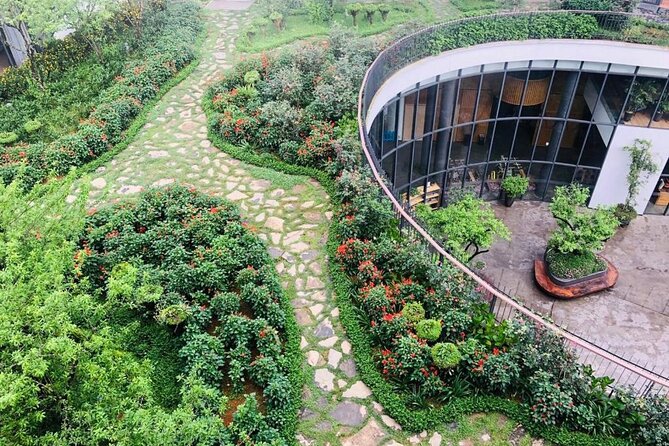 LUXURY SAPA TOUR 2D1N -Stay At 5 Star Hotel-Transfer by sleep bus - Price and value: what $129 really covers