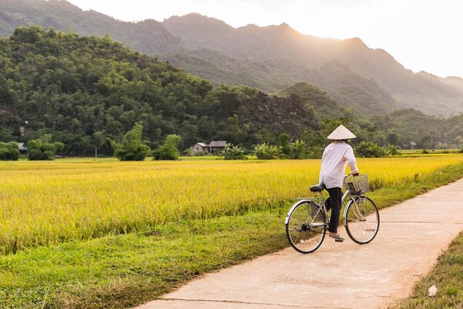 Mai Chau Nature and Village Private Day Tour - Lac Village: crafts, family lunch, and the feel of daily life