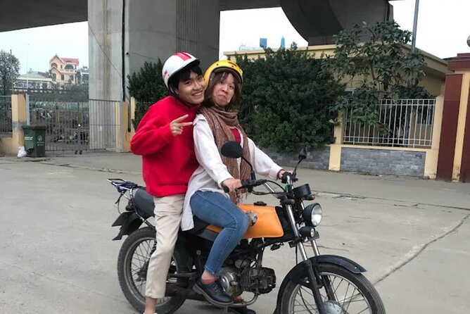 Motorbike Lesson in Hanoi - Instructors that make it click: Mia and Thao’s coaching style