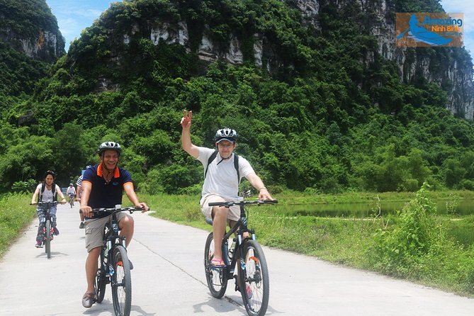 Mua Cave - Tam Coc - Bich Dong Day tour with transfer, local family & bike - Hanoi to Ninh Binh: a long day, run like a pro