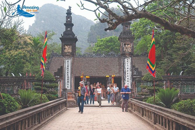 Mua Cave - Tam Coc - Bich Dong Day tour with transfer, local family & bike - Bich Dong Pagoda: a calmer climb with cave-temple character