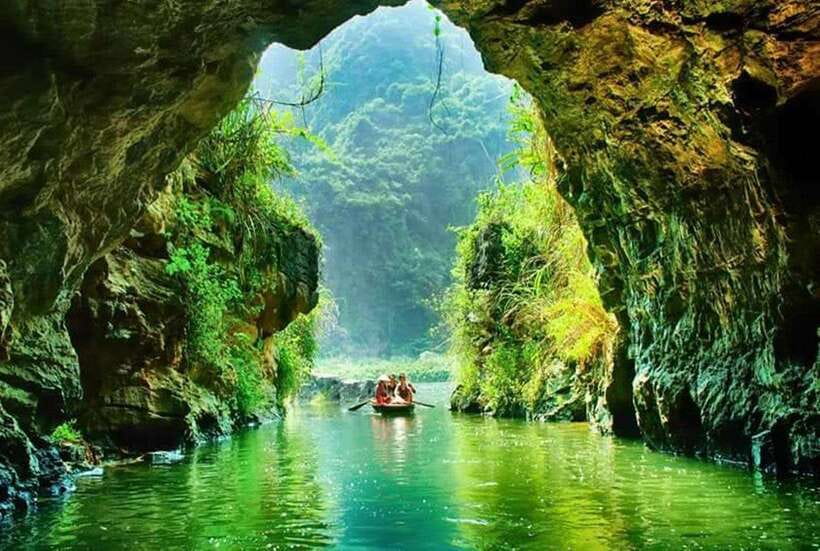 Ninh Binh 1-day tour Bai Dinh Trang An Mua Cave Small Group - Who should book this Ninh Binh day tour?