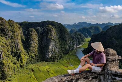 Ninh Binh 1 Day Tour(Tam Coc - Mua Cave - Bich Dong) - Mua Cave (Hang Mua) and the Ngoa Long Mountain View