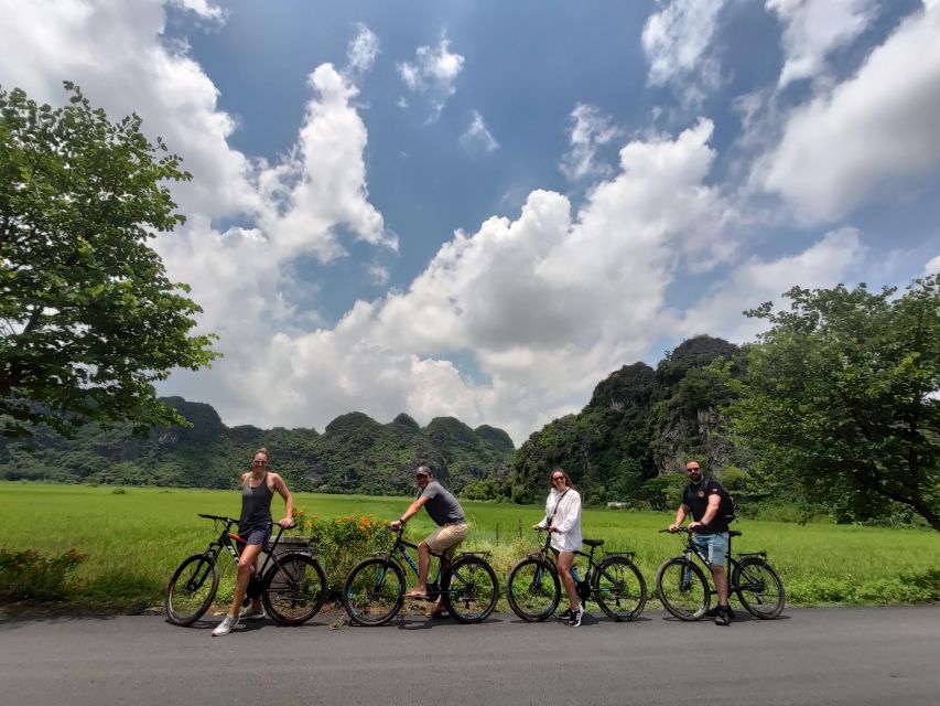 Ninh Binh 2 Days 1 Nights Small Group Of 9 Tour From Hanoi - Meals on the route: more than just feeding you