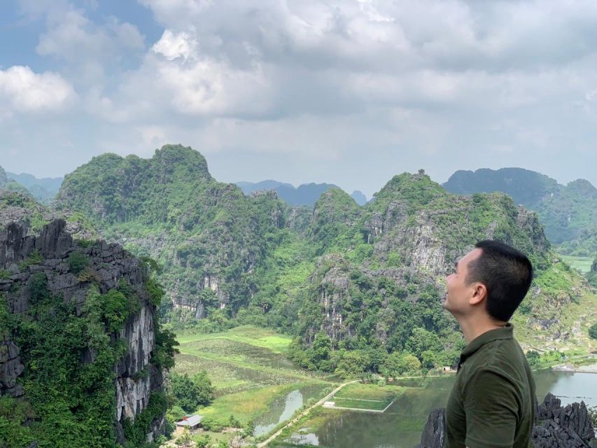 Ninh Binh 2 Days 1 Nights Small Group Of 9 Tour From Hanoi - Hoa Lư temples and the first Emperor of Vietnam
