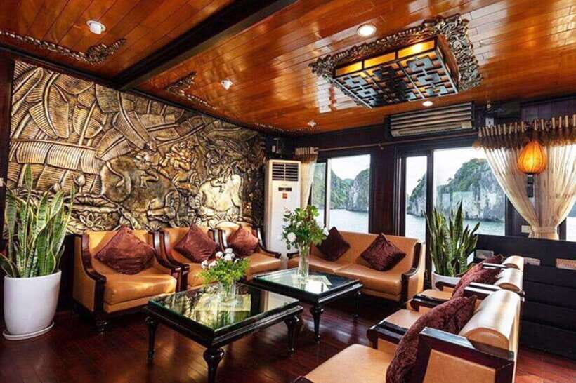 Ninh Binh: 3-Day Halong Bay 5-Star Arcady Cruise - Luon Cave morning: kayak or bamboo boat through tighter water