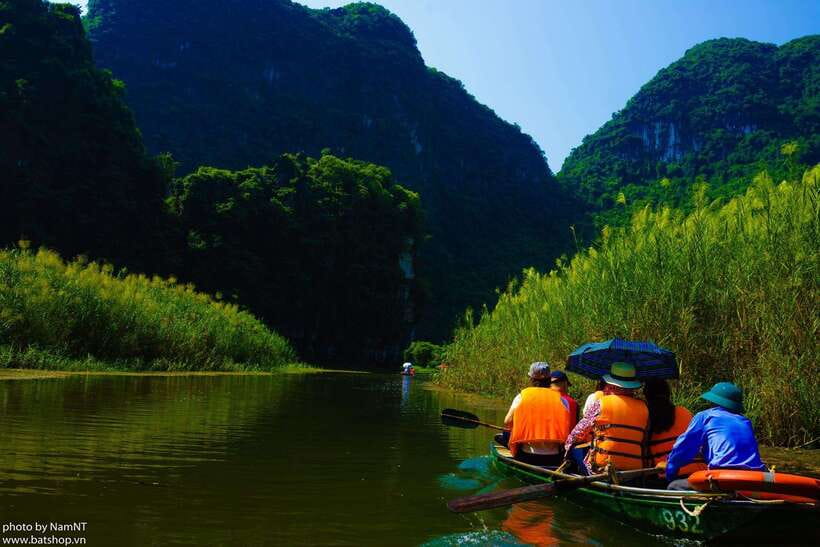 Ninh Binh : Bai Dinh Pagoda, Trang An, and Mua Cave Tour - Lunch at a local restaurant: fuel without derailing your day