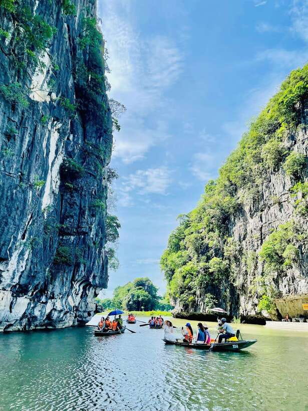 Ninh Binh : Bai Dinh Pagoda, Trang An, and Mua Cave Tour - Price and value: is $56 a good deal for this route?