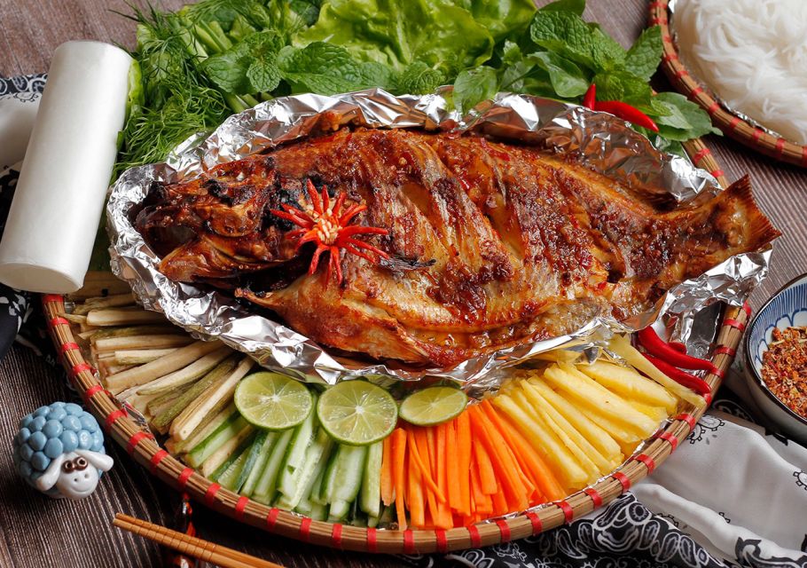 Ninh Binh: Buffalo riding, rice planting group tour - Fishing with nơm: a hands-on break from farm chores