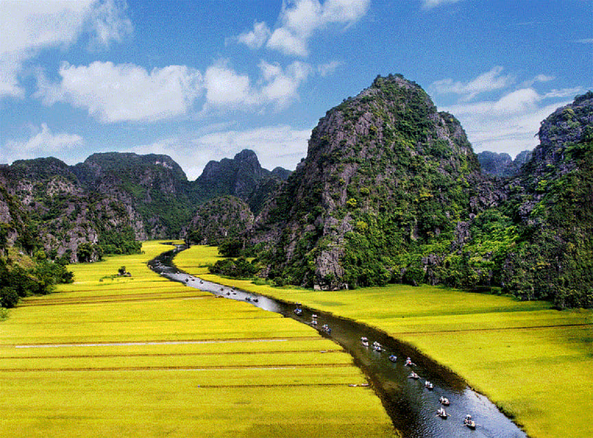 Ninh Binh : Countryside Tour by Motorcycle - Buffalow Riding - Côi Khê village roads and a local market moment