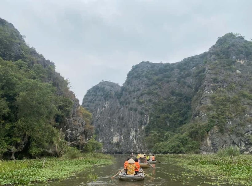 Ninh Binh Cycling Tour: Tam Coc Boat, Mua Cave & Rural Life - Hang Múa (Mua Cave): the near-500-step climb for panoramic views