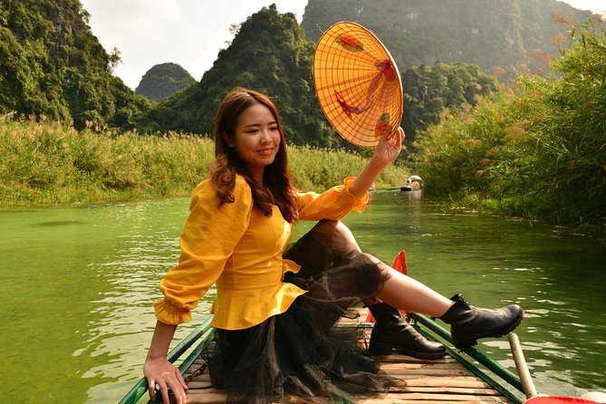 Ninh Binh Daily Tour: Hoa Lu - Am Tien Cave- Trang An boat ride - Hoa Lu Ancient Capital and the King Dinh temples: quick, meaningful, and easy to pace