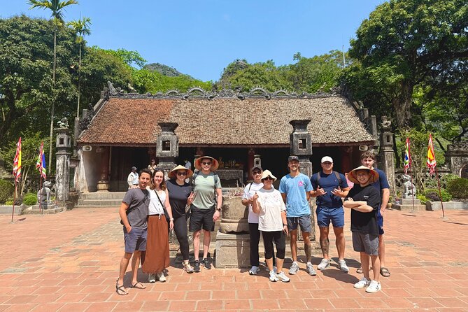 Ninh Binh Day Escape from Hanoi: Local Life, Connection & Tales - Tam Cốc–Bích Động Lunch: Local 8-Dish Comfort With Real Dietary Options