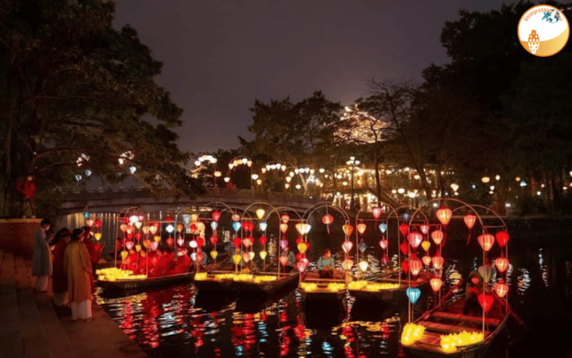 NINH BINH DAY TRIP: HOA LU,MUA CAVES &THUNG NHAM BIRD VALLEY - Buddha Cave: A 500-Meter Boat Ride Through Stalactites