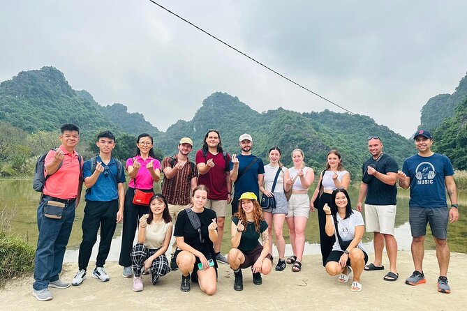 Ninh Binh Full Day Tour from Hanoi to Hoa Lu, Trang An & Mua Cave - Hoa Lu Temples: Start With the Dinh & Le Dynasties