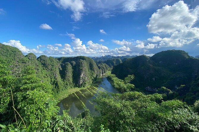 Ninh Binh Full Day Tour from Hanoi to Hoa Lu, Trang An & Mua Cave - Your Guide and Group Energy