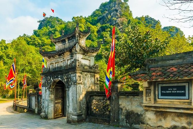 Ninh Binh Full Day Tour From Hanoi With Customized Attractions - Mua Caves: the 500-step moment that earns its reputation