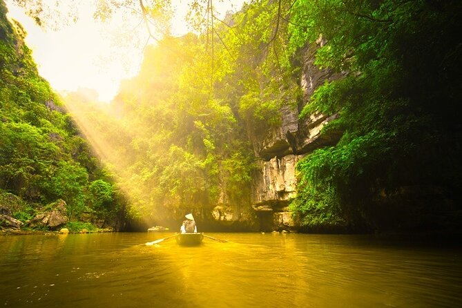 Ninh Binh Full Day Tour to Hoa Lu Tam Coc Mua Cave Buffet Lunch - Hoa Lu Ancient Capital: the Dinh & Le temples in a compact stop