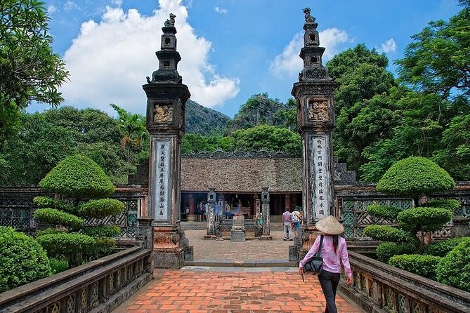 Ninh Binh Full-Day Trip: Hoa Lu - Trang An - Mua Cave - Mua Cave and Mua Island: The 500 Steps That Earn the Best Views