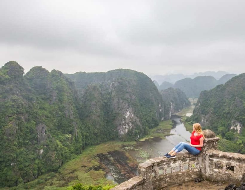 Ninh Binh: Hoa Lu, Bai Dinh, Trang An, and Mua Cave Tour - Bai Dinh Pagoda: Record-Scale Buddha Statues and Big-Presence Architecture