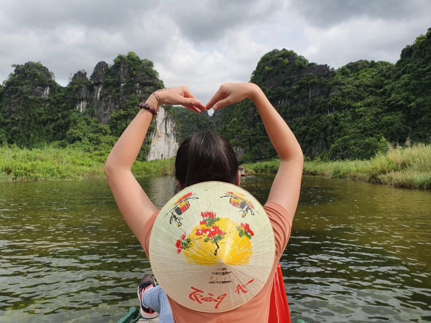 Ninh Binh: Hoa Lu, Mua Cave, and Trang An Tour and Boat Ride - Trang An boat ride: nearly 3 hours on a sampan through caves
