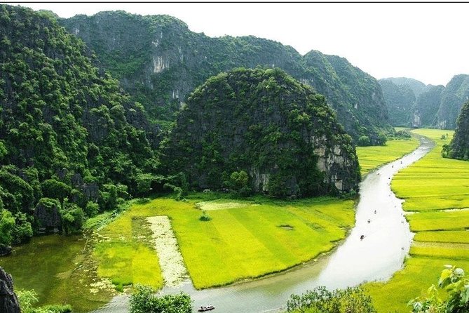 Ninh Binh - Hoa Lu - Mua Cave - Tam Coc 1 Day Tour - Biking rice fields and seeing daily life